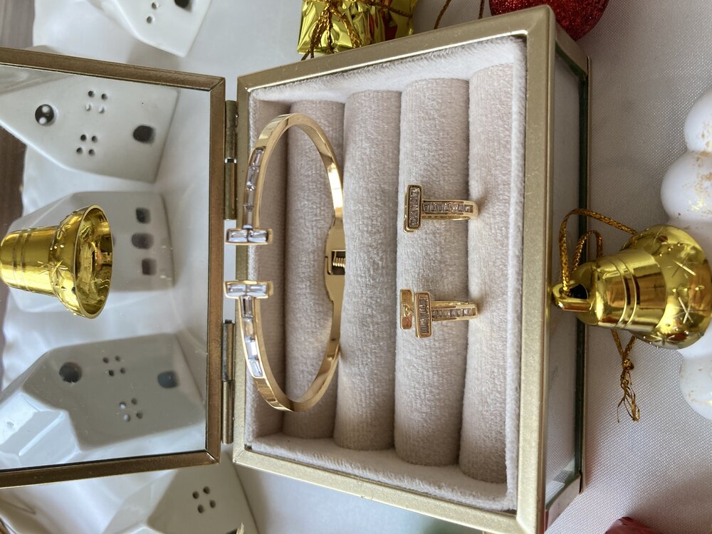 Baget Taşlı Tiffany T Küpe