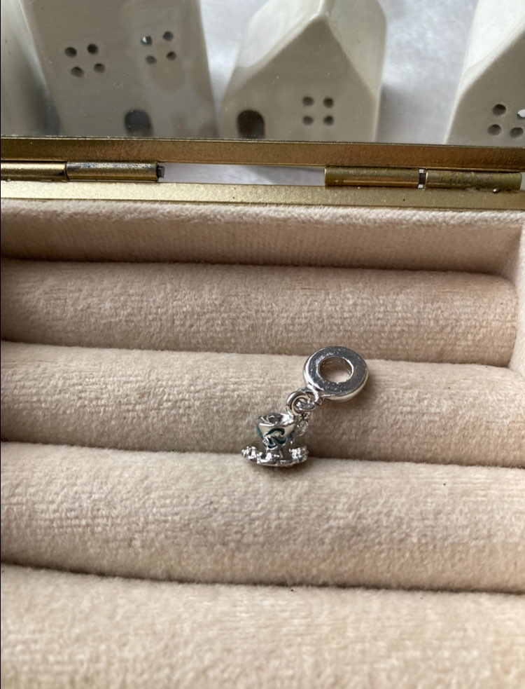 Fincan Pandora Charm