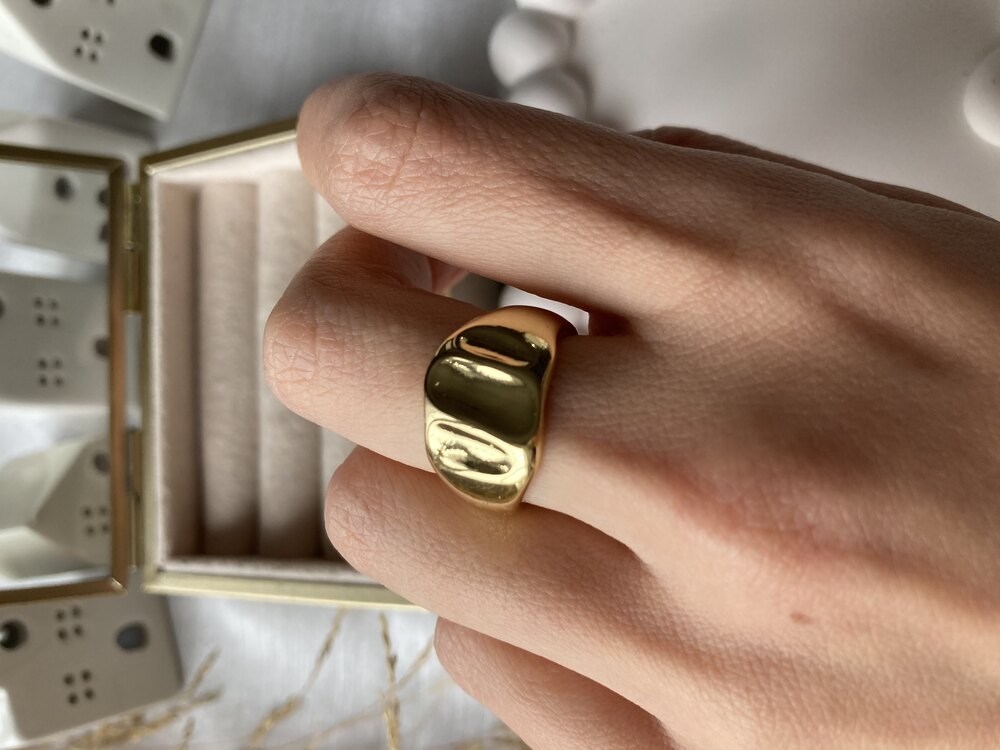 Oyuk Desen Gold Yüzük