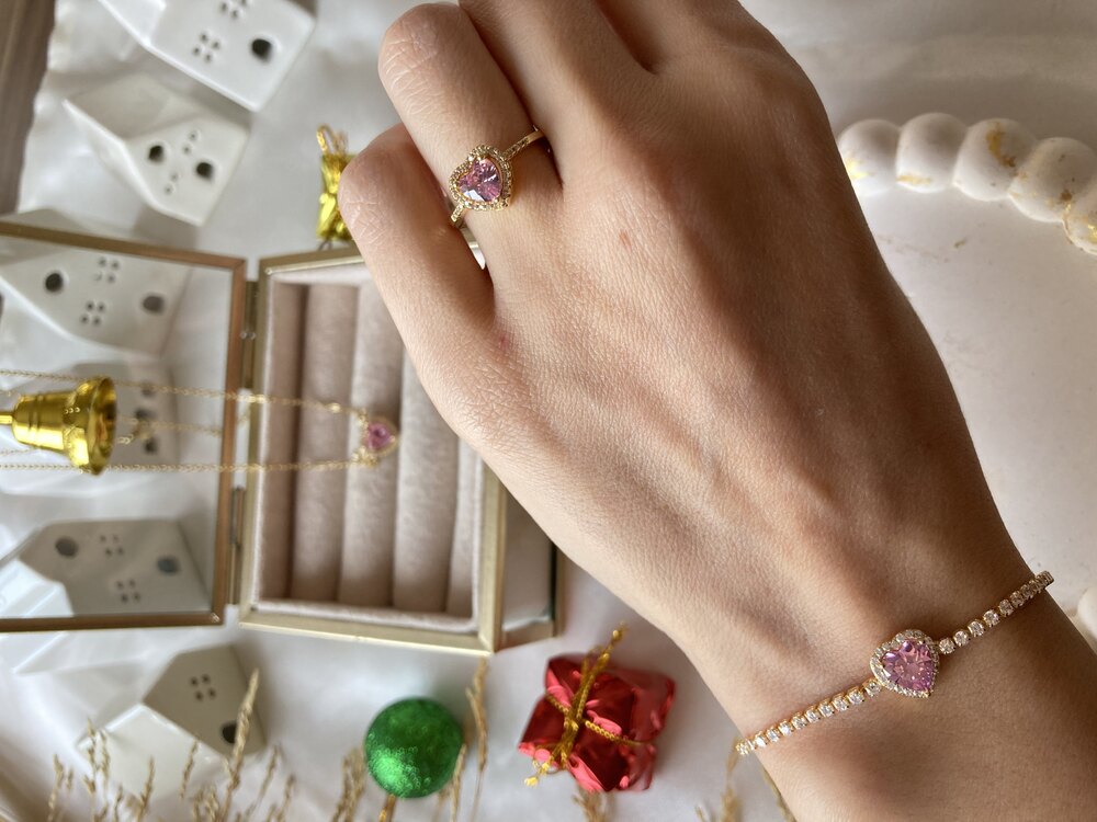 Pandora Pembe Kalp Taşlı Kolye