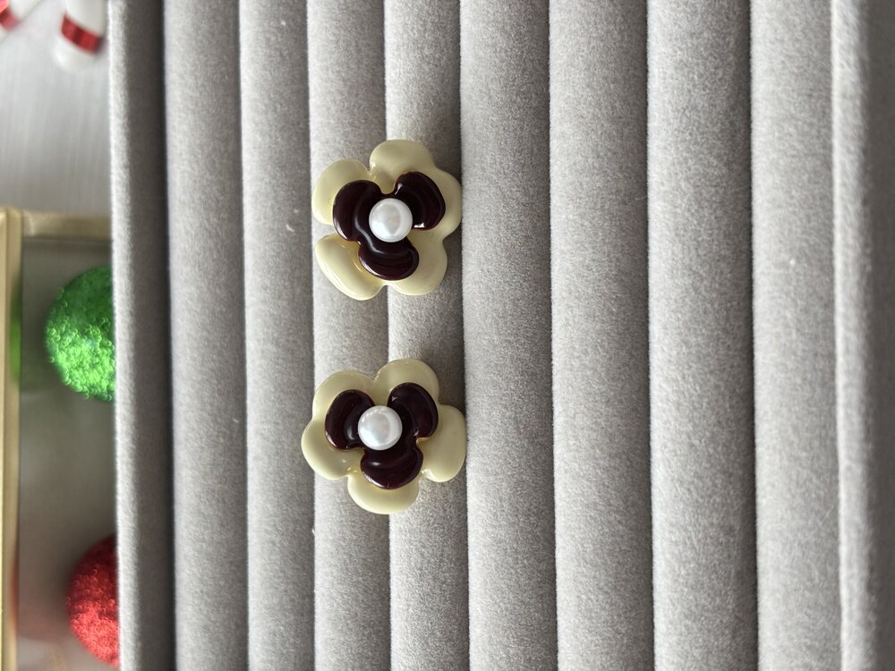 Ekru & Bordo Çiçek Küpe 