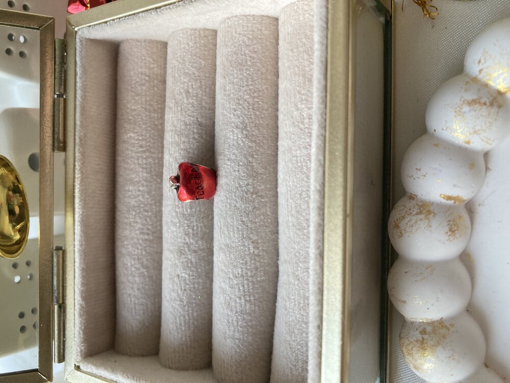 Teacher Yazılı Kırmızı Elma Pandora Charm