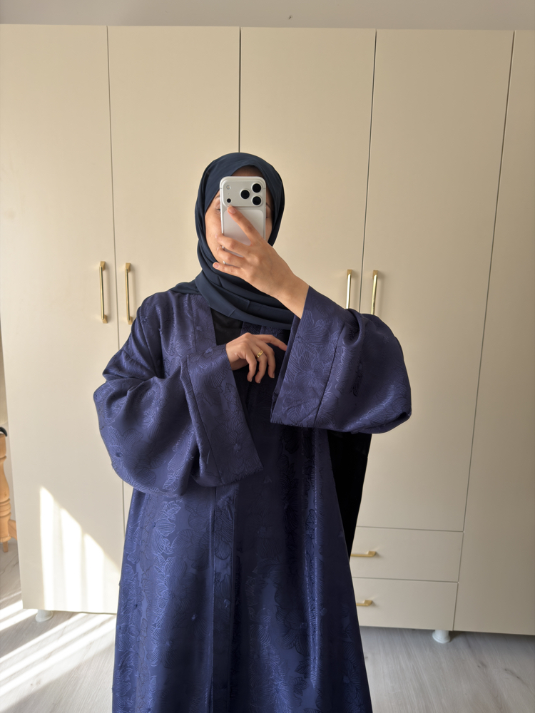 Gece mavisi ipek jakar abaya