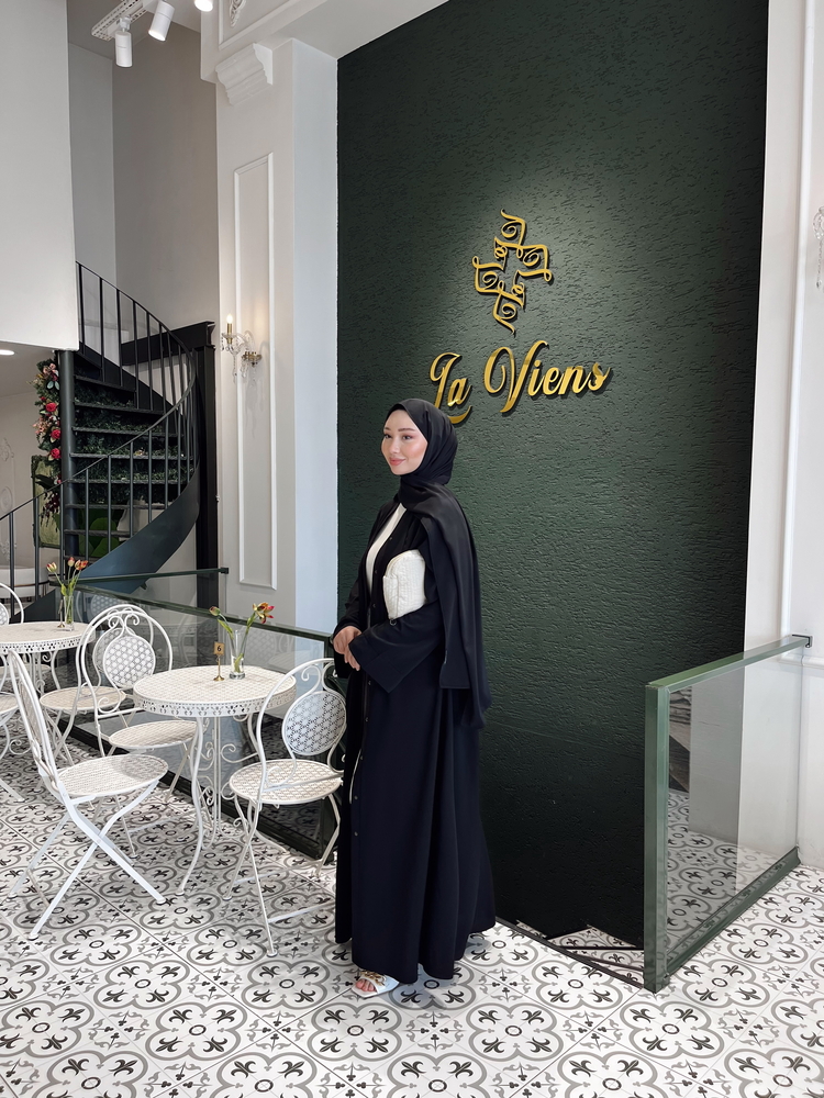 Siyah Çıtçıtlı abaya takım