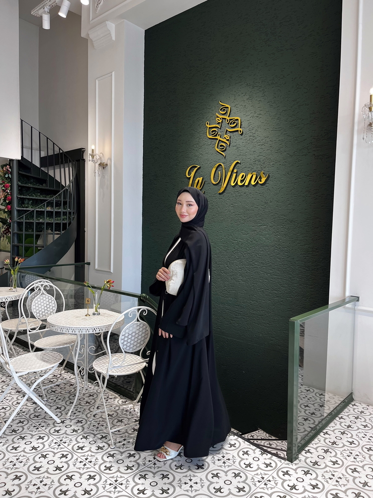 Siyah Çıtçıtlı abaya takım