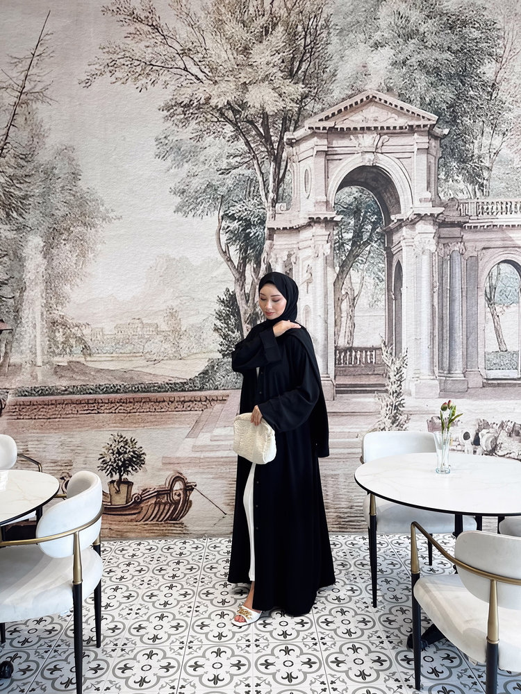 Siyah Çıtçıtlı abaya takım