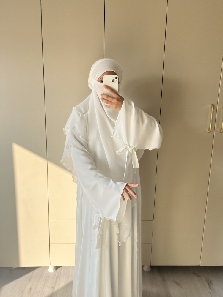 Beyaz dubai ipeği abaya 