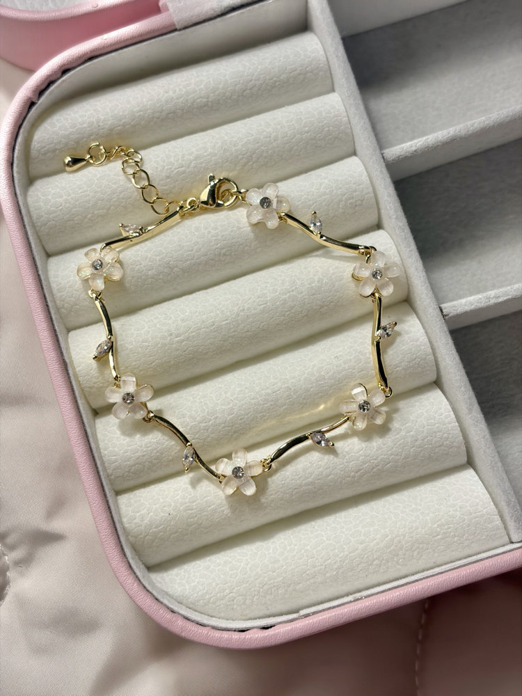 daisy love vip bileklik