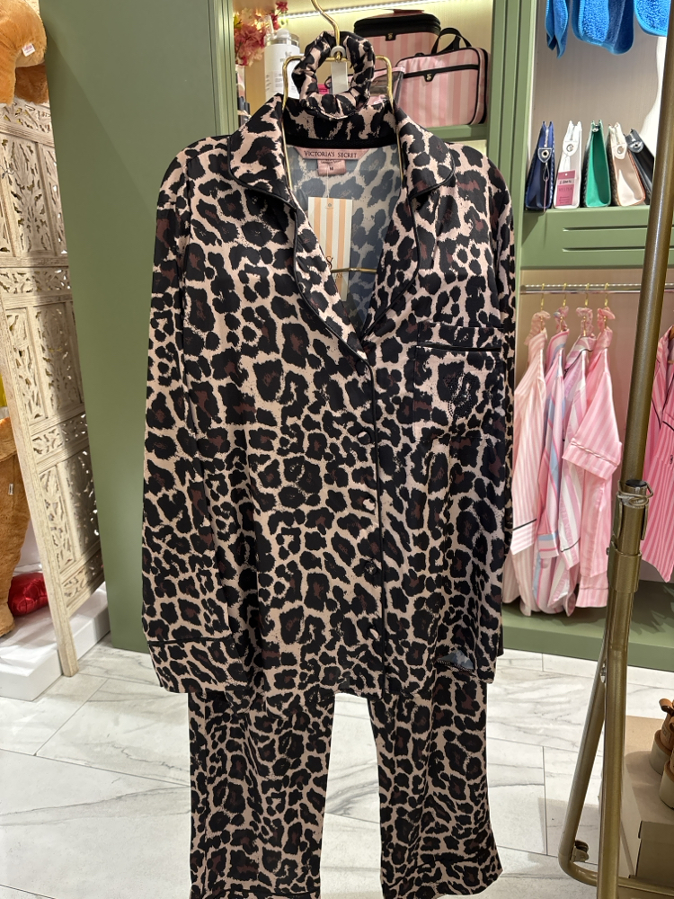 Victoria’s Secret pantolonlu pijama takımı 