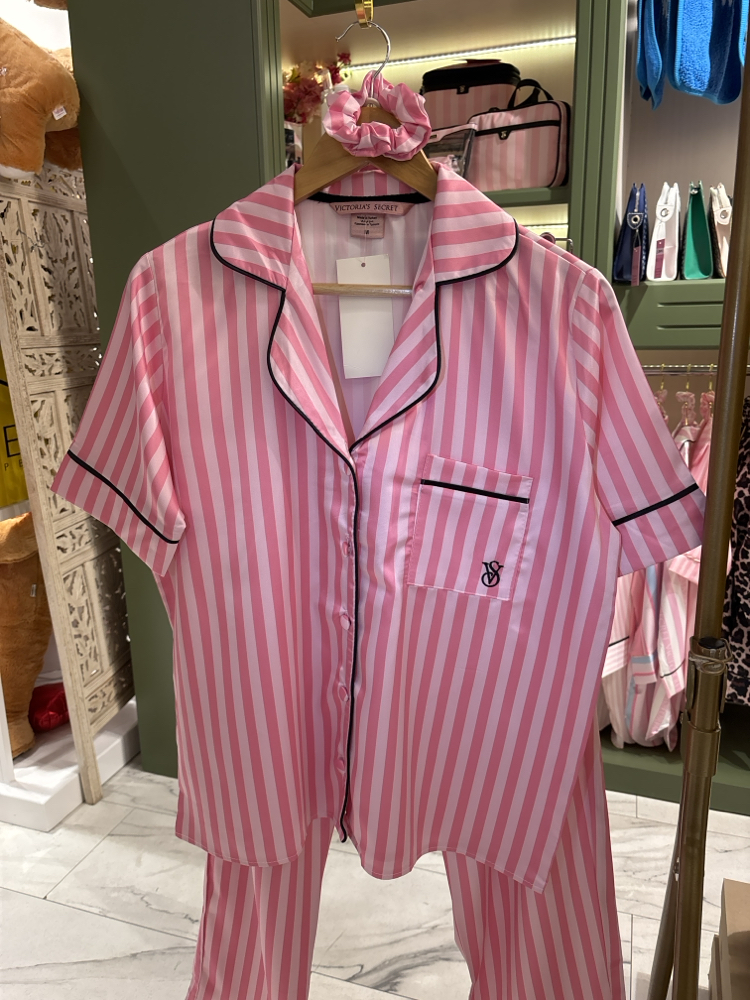 Victoria’s Secret pantolonlu pijama takımı 