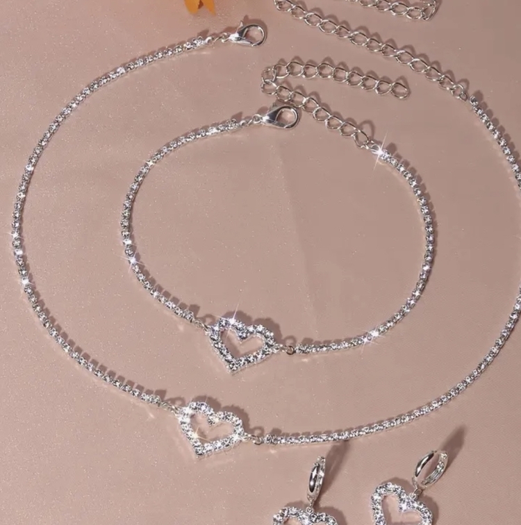 Kalp Motifli Parlak Rhinestones Takı Seti✨