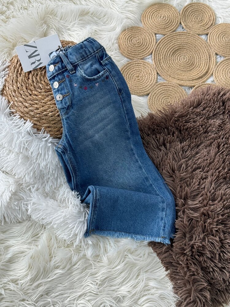ÇİÇEK İŞLEMELİ KOT PANTOLON