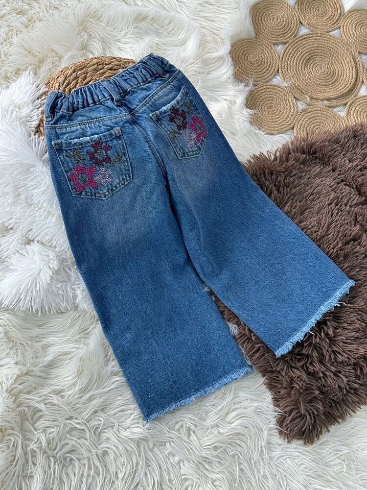 ÇİÇEK İŞLEMELİ KOT PANTOLON