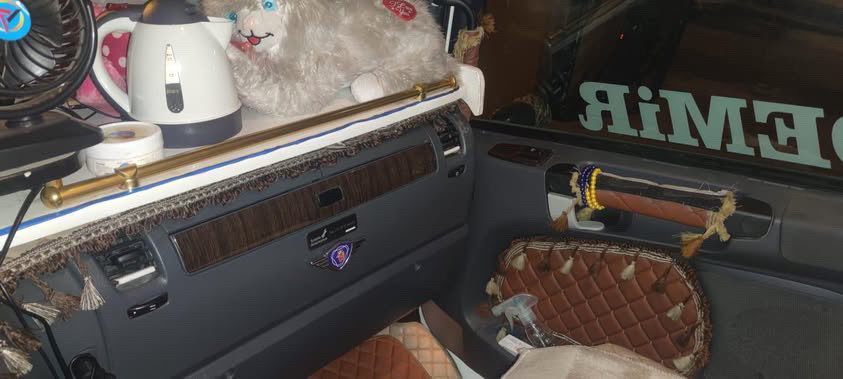 Scania 2004 Sonrası 46 parça Maun kaplama 