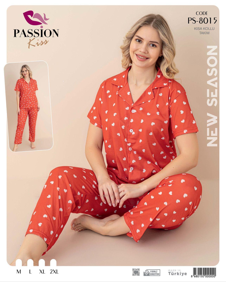 Kırmızı kalpli pijama takımı