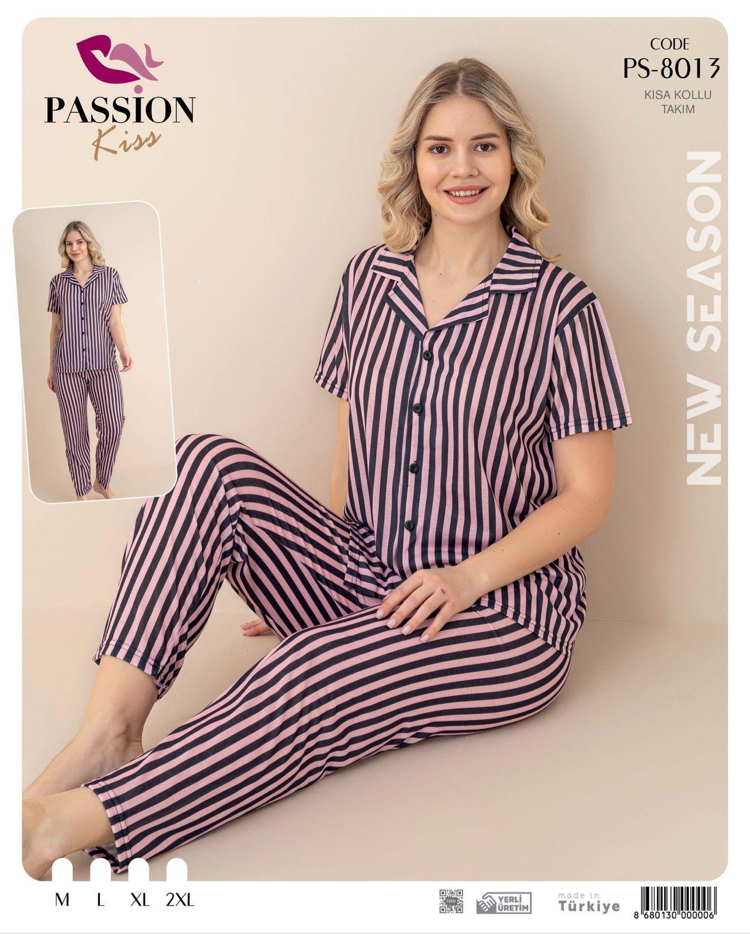 Siyah çizgili pembe pijama takımı 