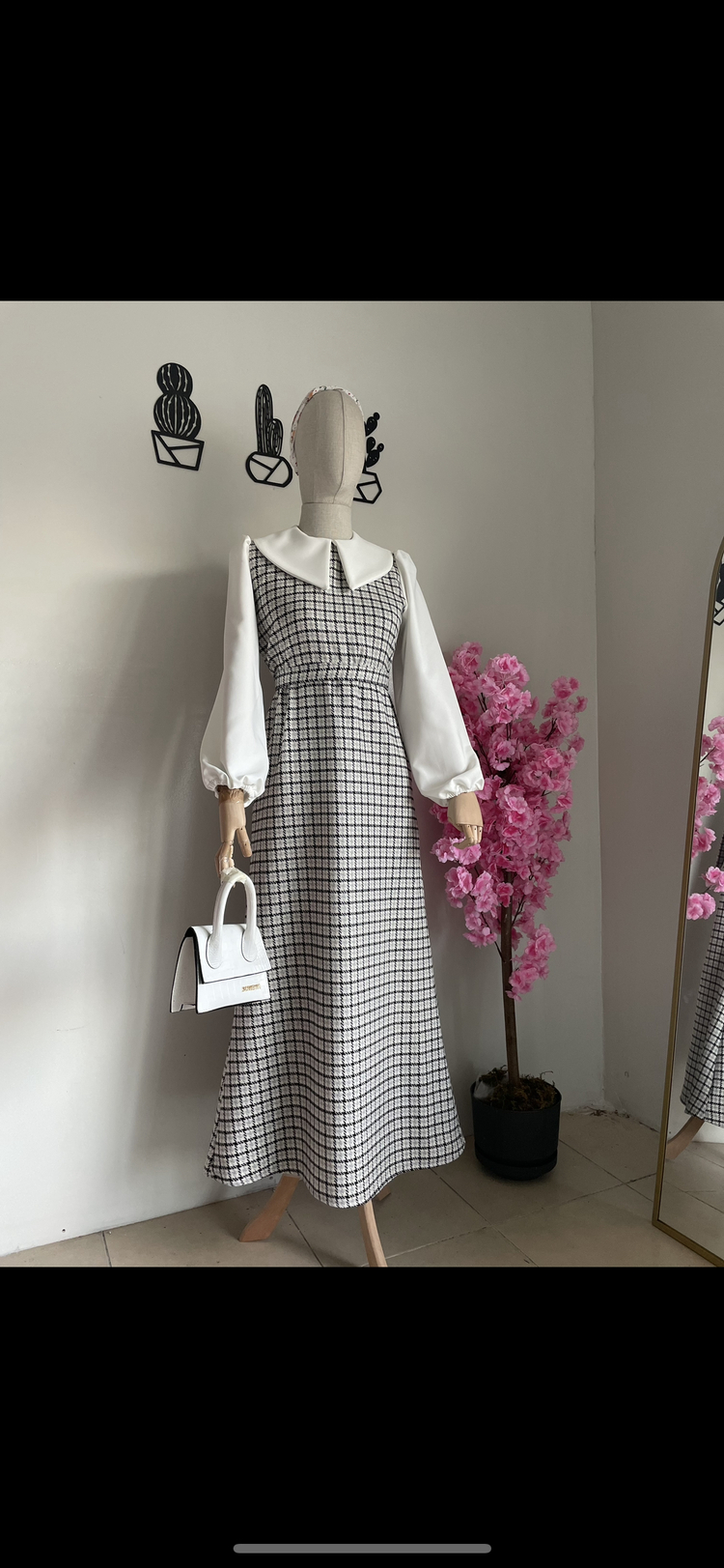 Chanel kumaştan üretilmiş elbise modelimiz