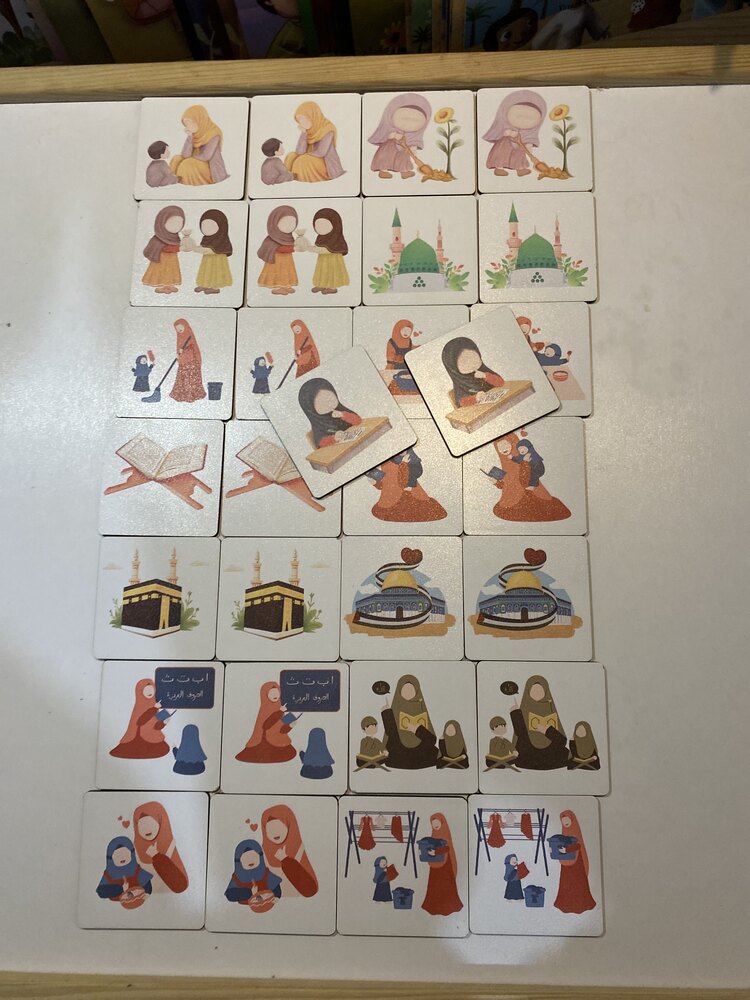 Renkli dini eşleştirme seti