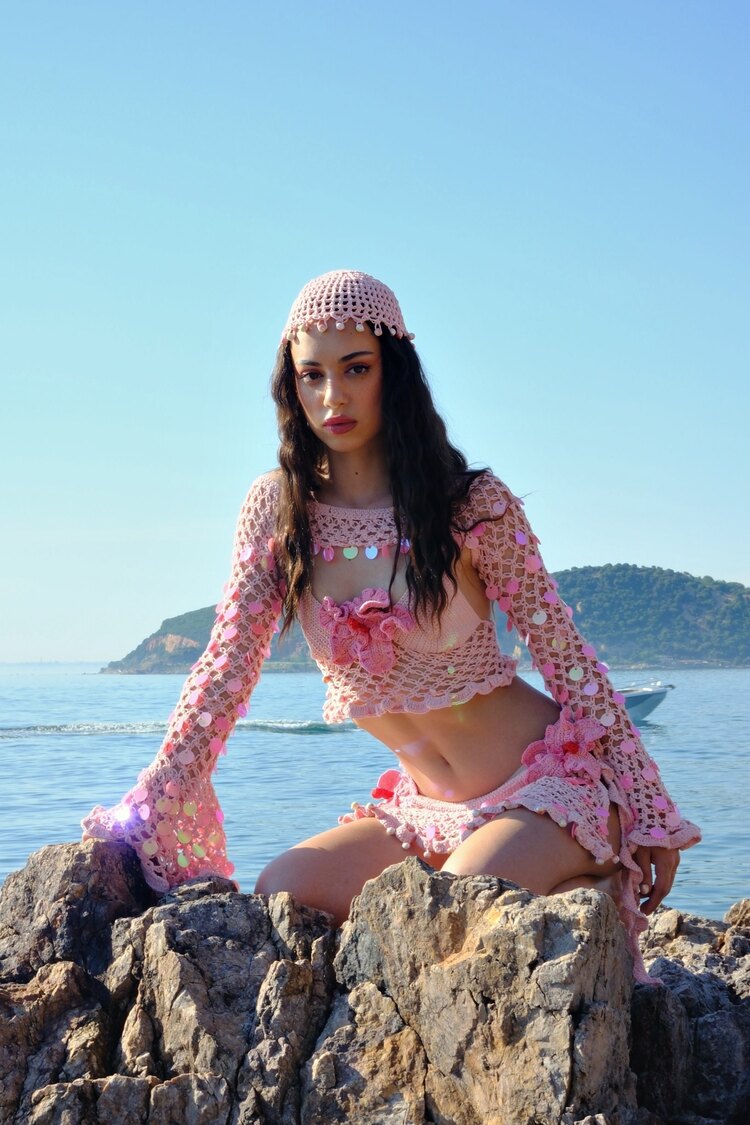 Hibisurge Bolero