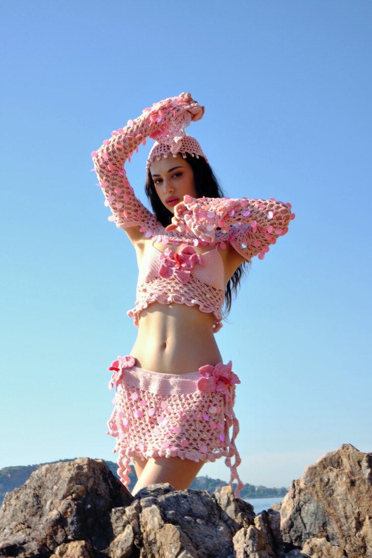 Hibisurge Bolero