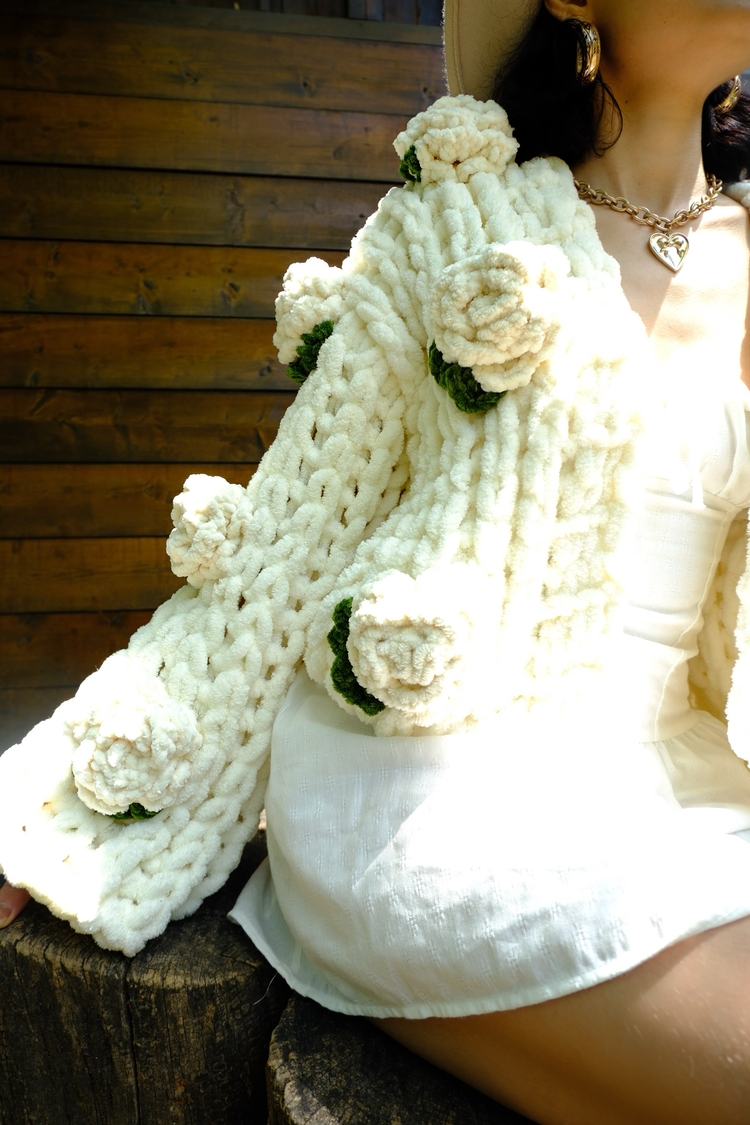 Cream Rose Hırka