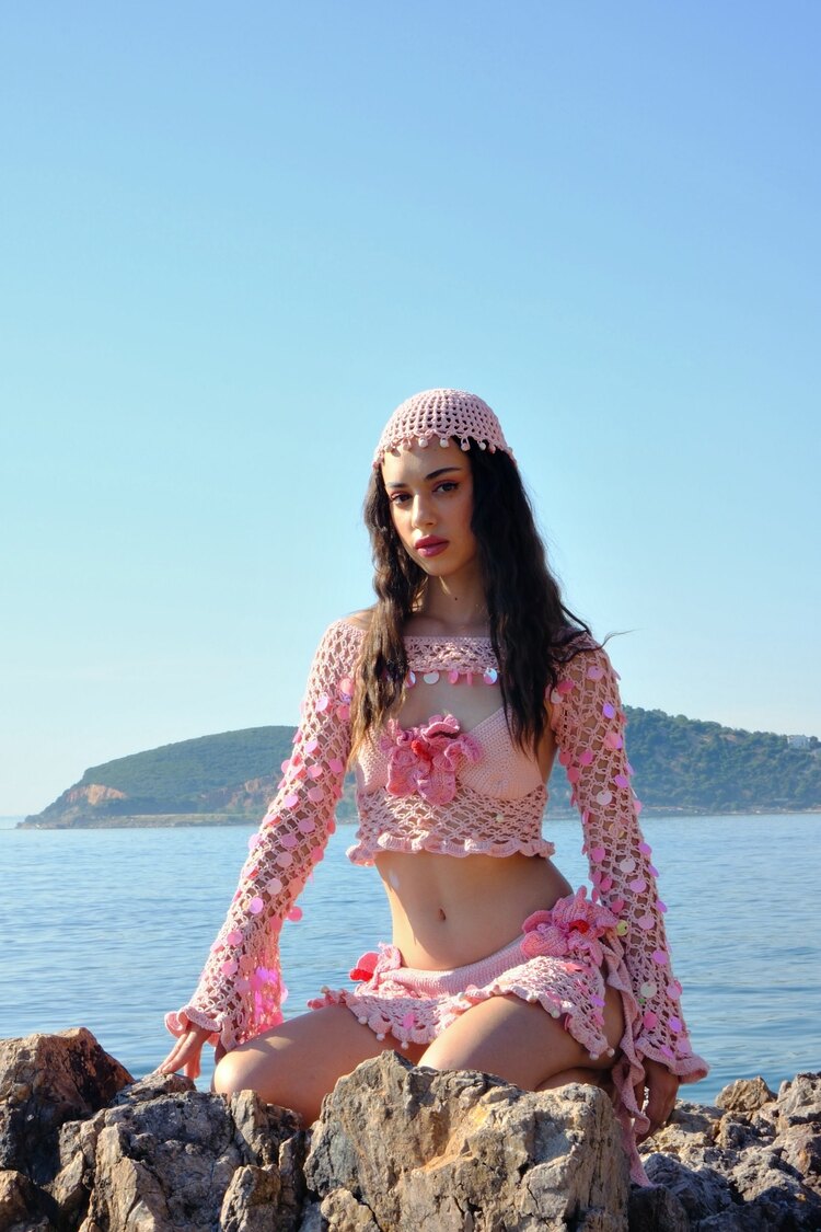Hibisurge Crop Top
