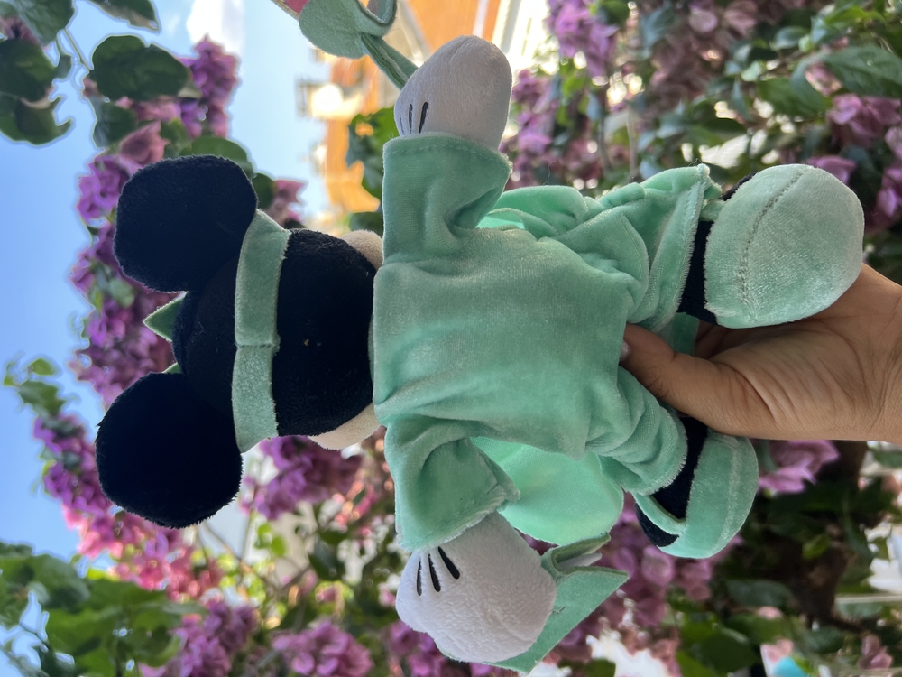 Minnie Mouse Özgürlük Heykeli Peluş