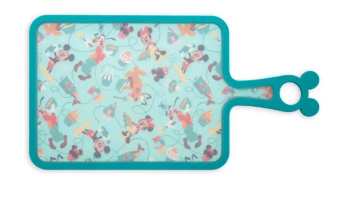 Disney Store Kesme Tahtası
