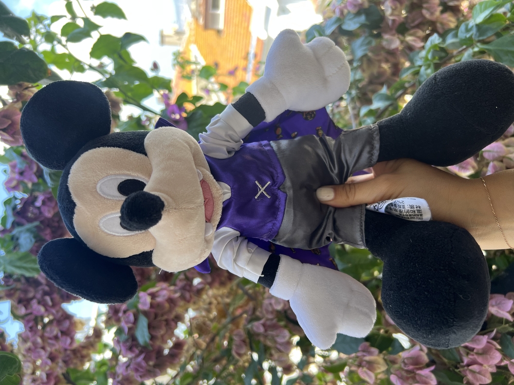 Disney Parks Exclusive 2019 Halloween Mickey Drakula