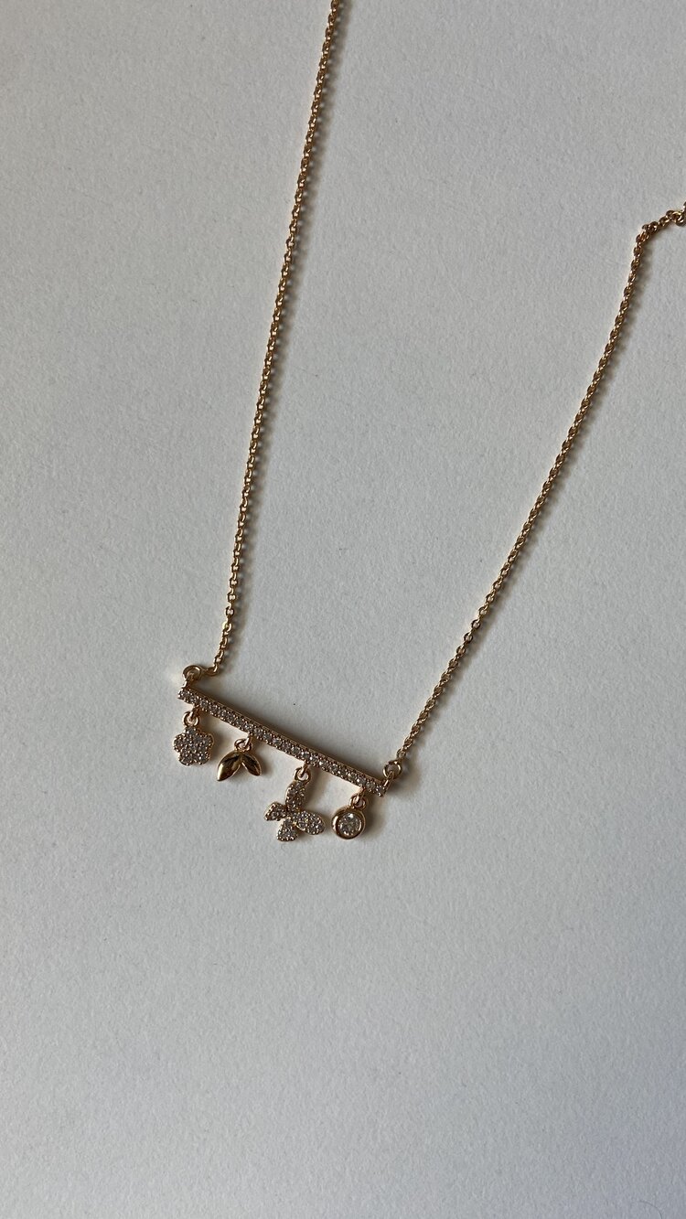 Özel seri charm uçlu kolye
