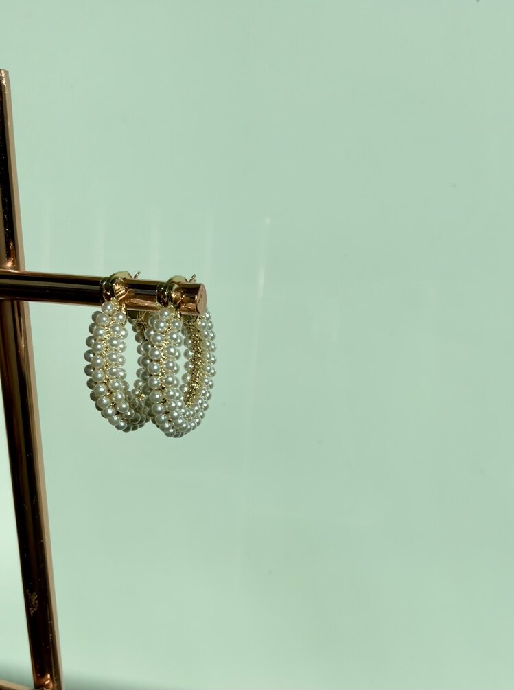 Gold inci küpe 