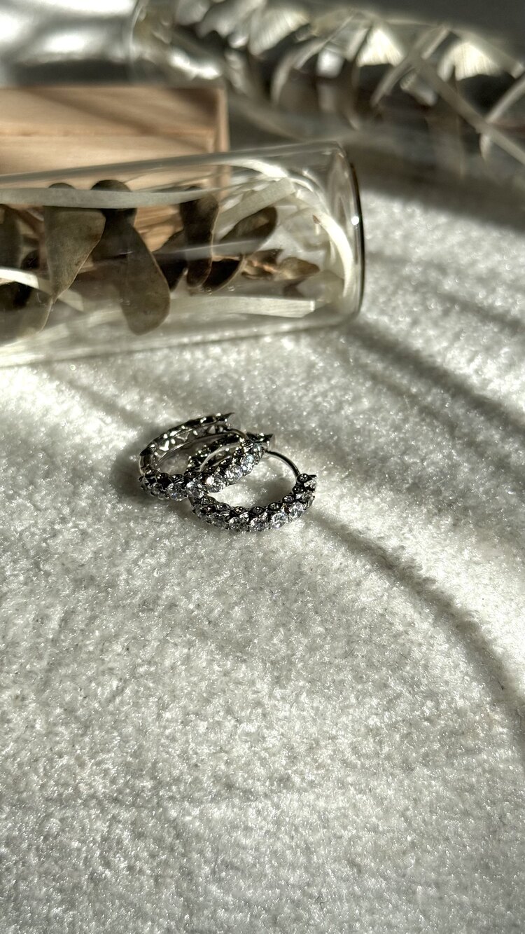 Vip seri zirkon taşlı silver renk halka küpe