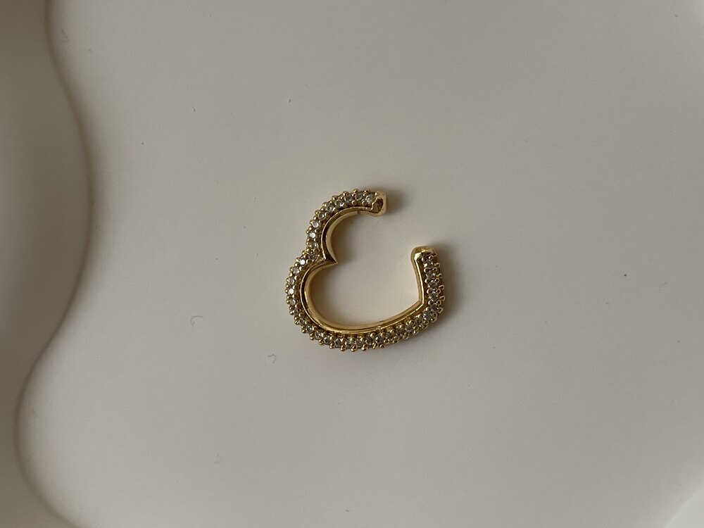 Kalp taşlı earcuff