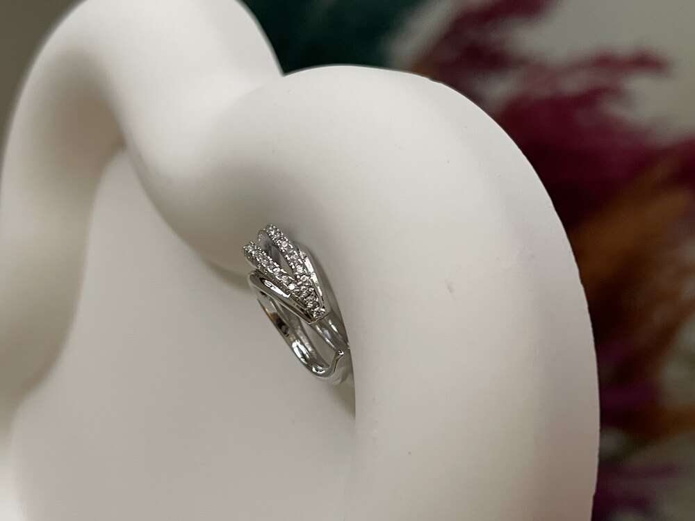 Taşlı silver earcuff 