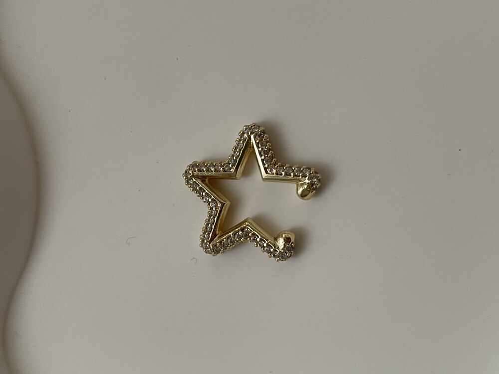 Yıldız taşlı earcuff 