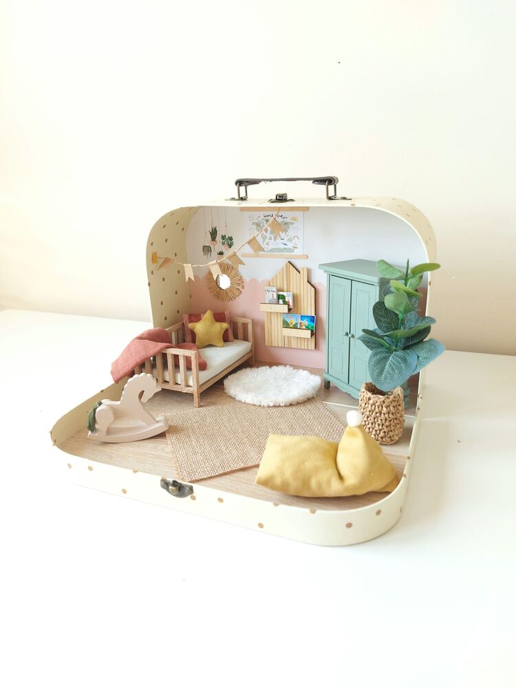 Minidom Travel Dollhouse Kids Room