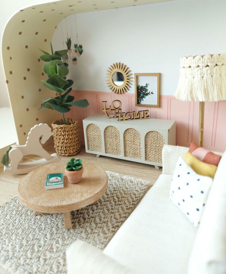 Minidom Travel Dollhouse Living Room