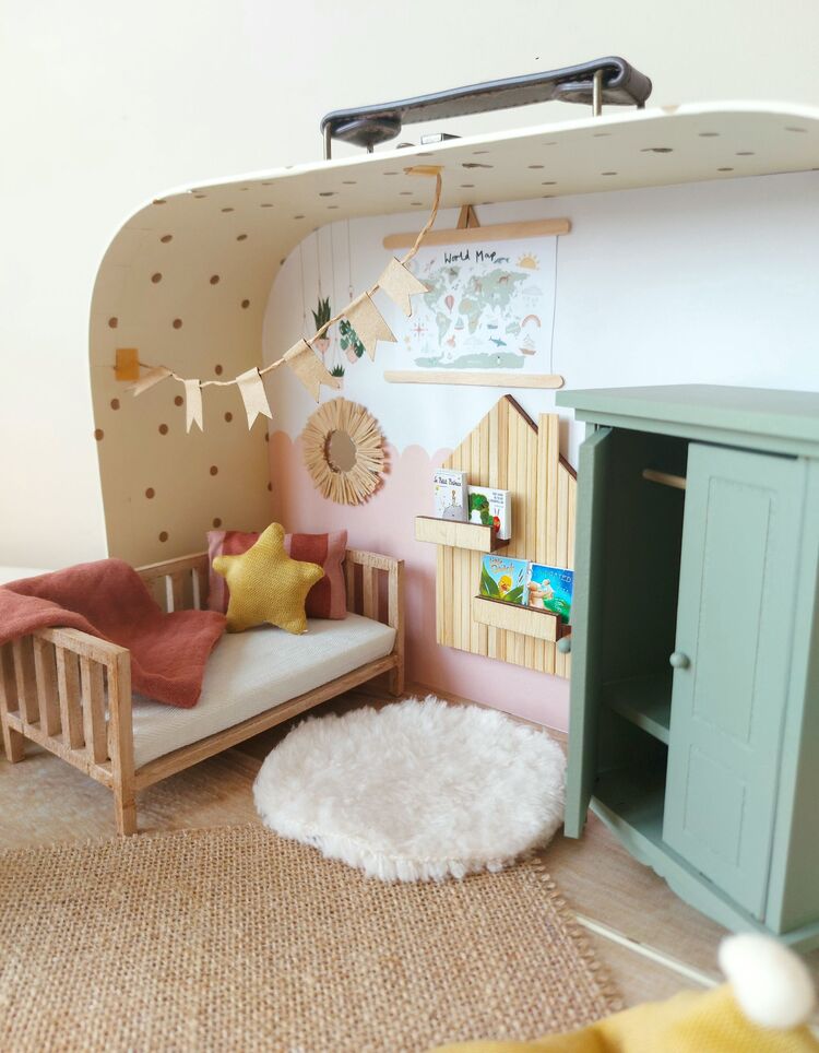 Minidom Travel Dollhouse Kids Room