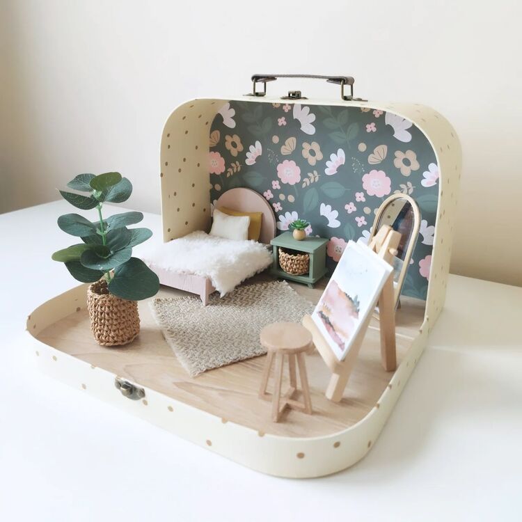 Minidom Girl's Room