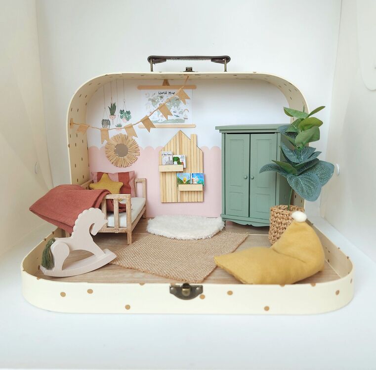 Minidom Travel Dollhouse Kids Room