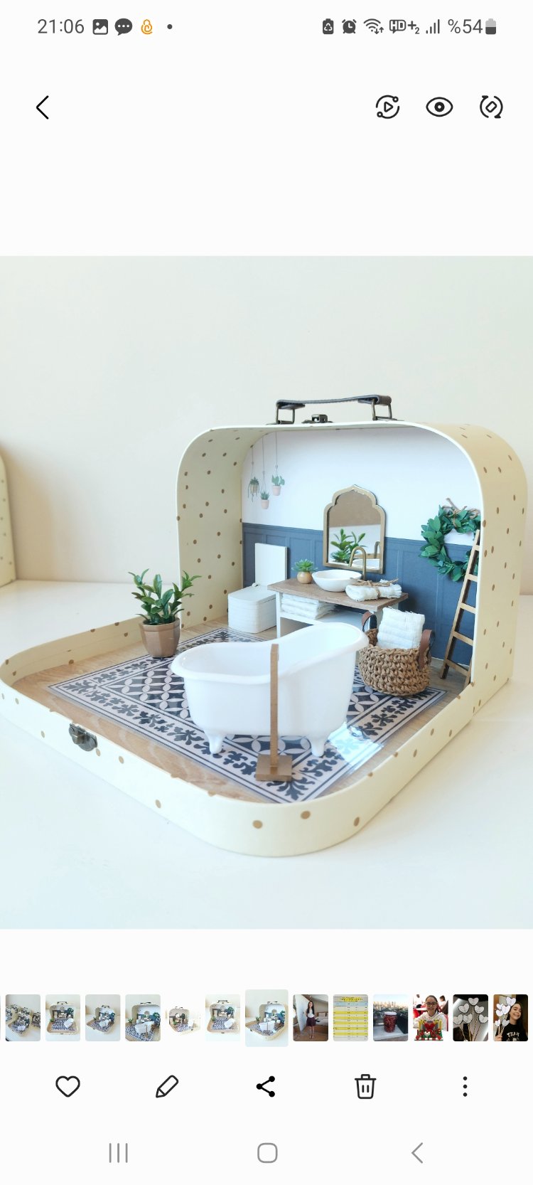 Minidom Bathroom Set