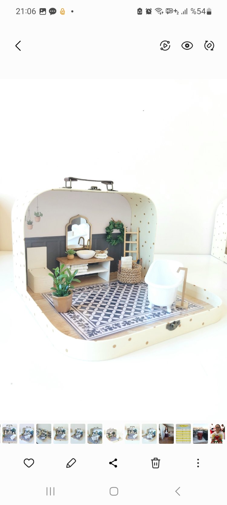 Minidom Bathroom Set