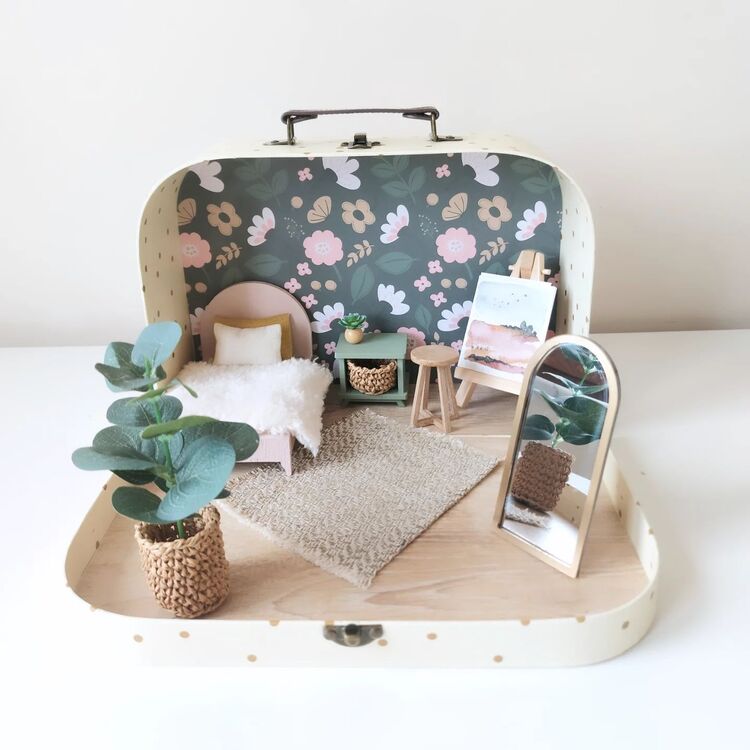 Minidom Girl's Room
