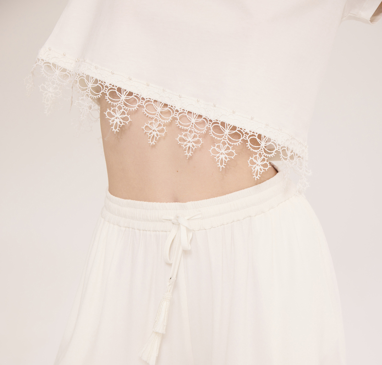 MİA Lace Crop T-shirt