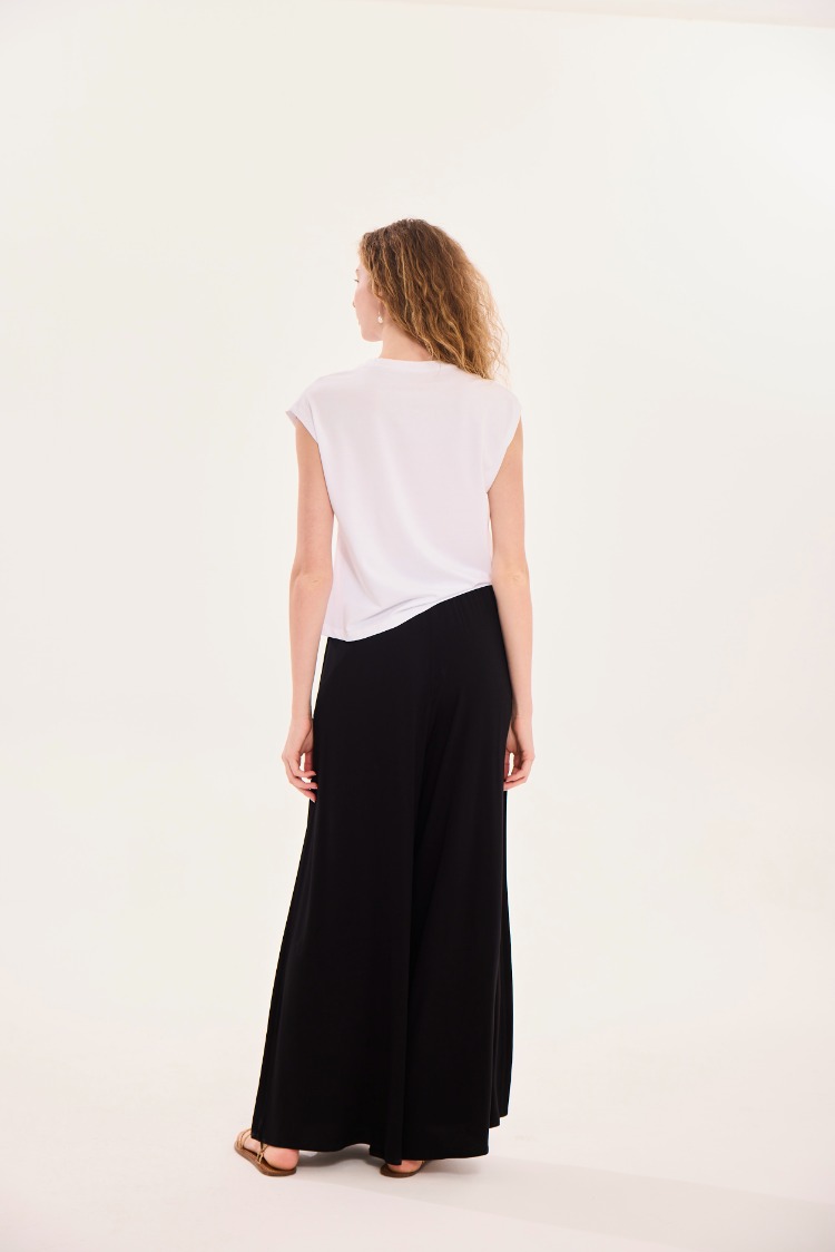 MOYA Flower T-Shirt