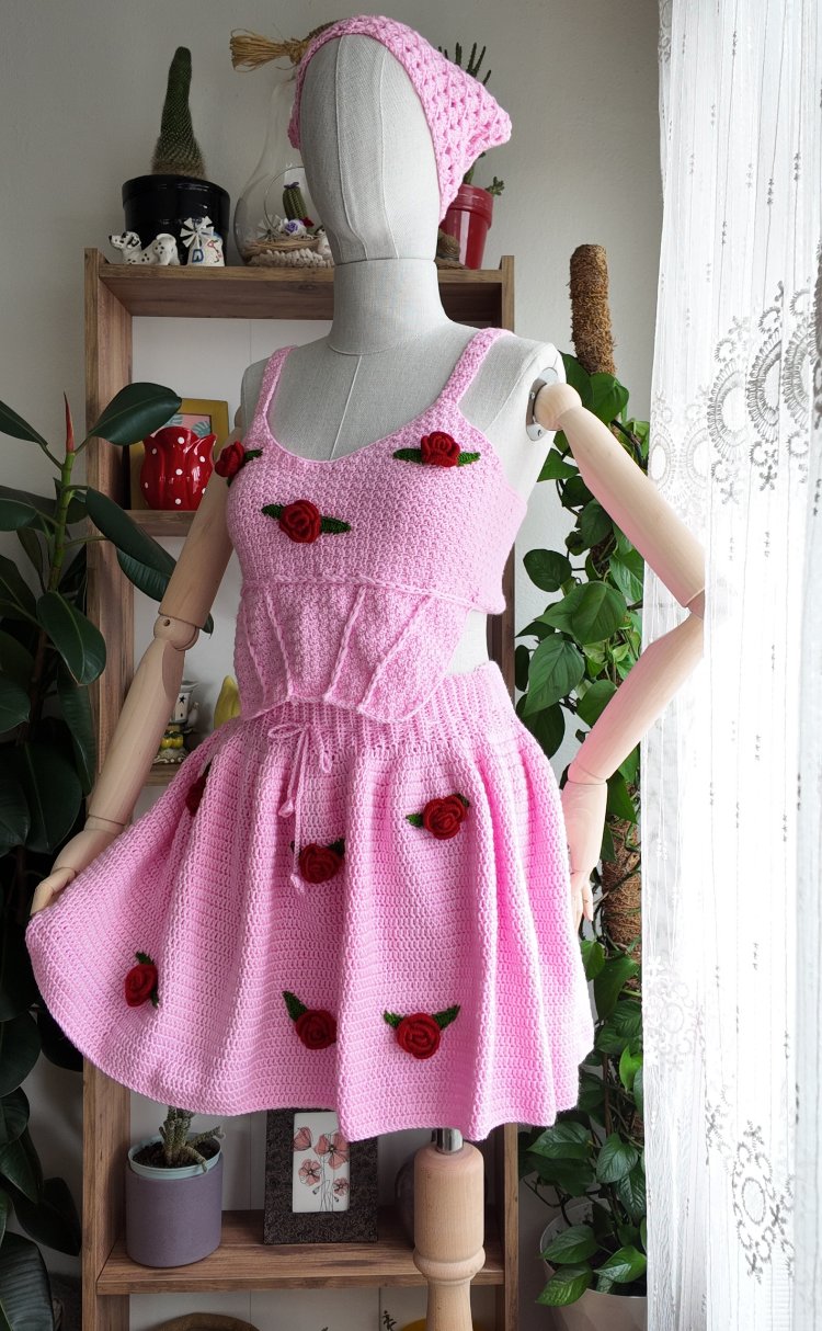 Rosie Set | 3D Güllü Korse, Etek & Bandana Takım