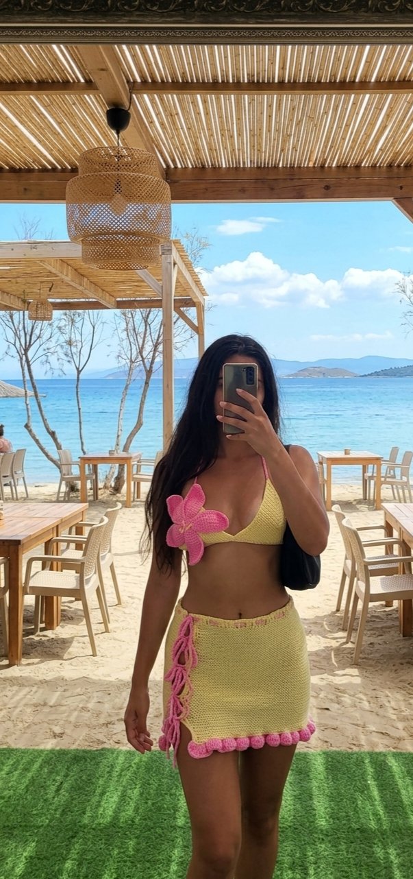 Limon Sarısı & Pembe El Yapımı Plaj Seti - Çiçek Aplikeli