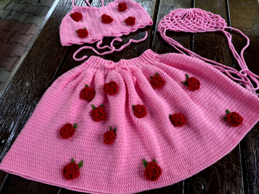 3D Güllü Pembe Örgü Crop ve Mini Etek Takım & File Yazlık Şapka Seti