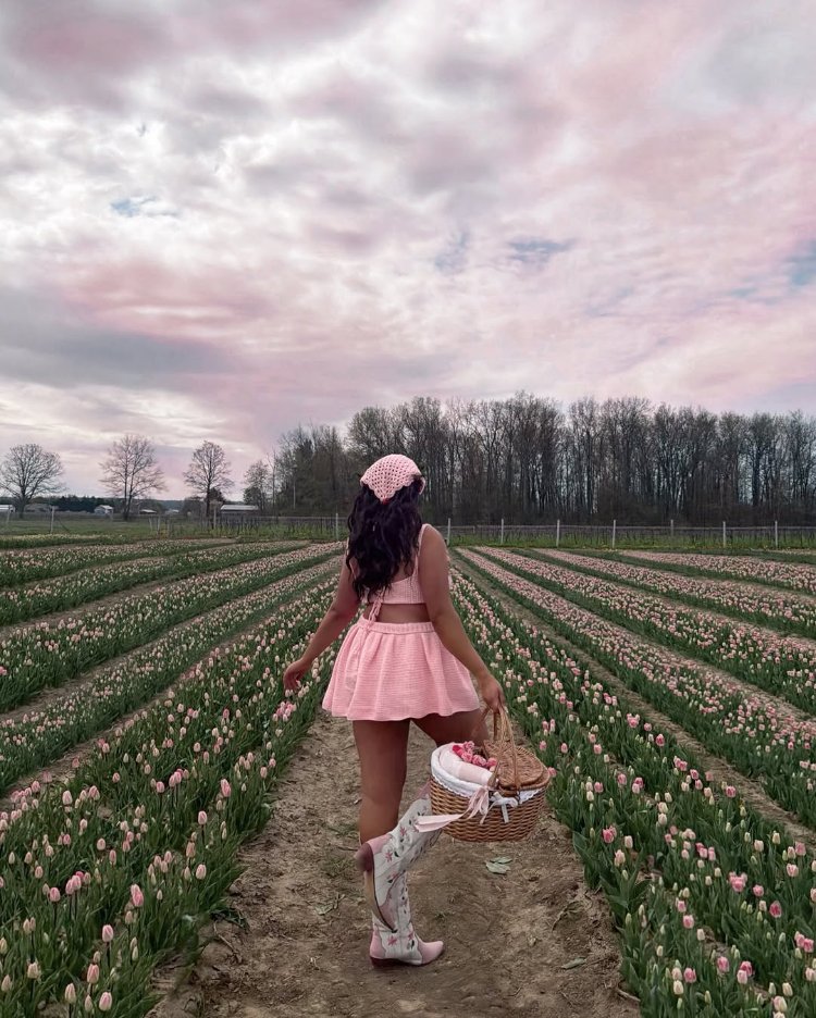 3D Güllü Pembe Örgü Crop ve Mini Etek Takım & Yazlık Bandana Seti