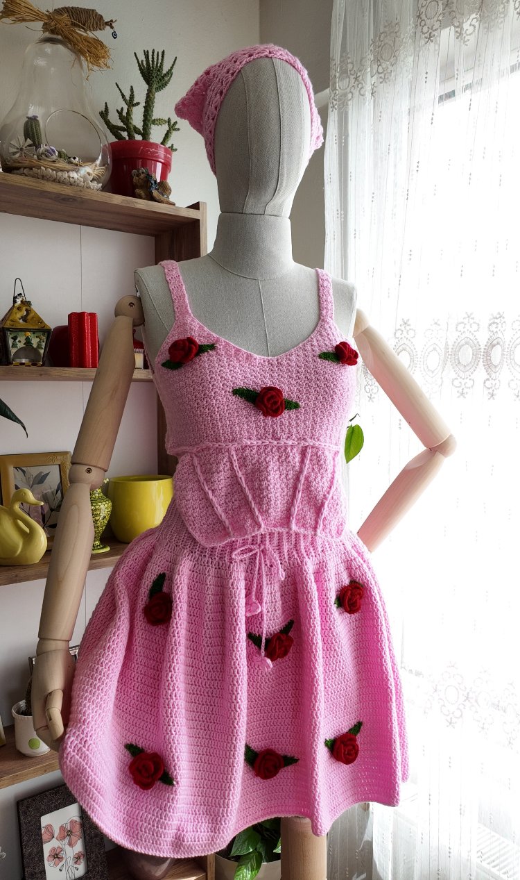 Rosie Set | 3D Güllü Korse, Etek & Bandana Takım